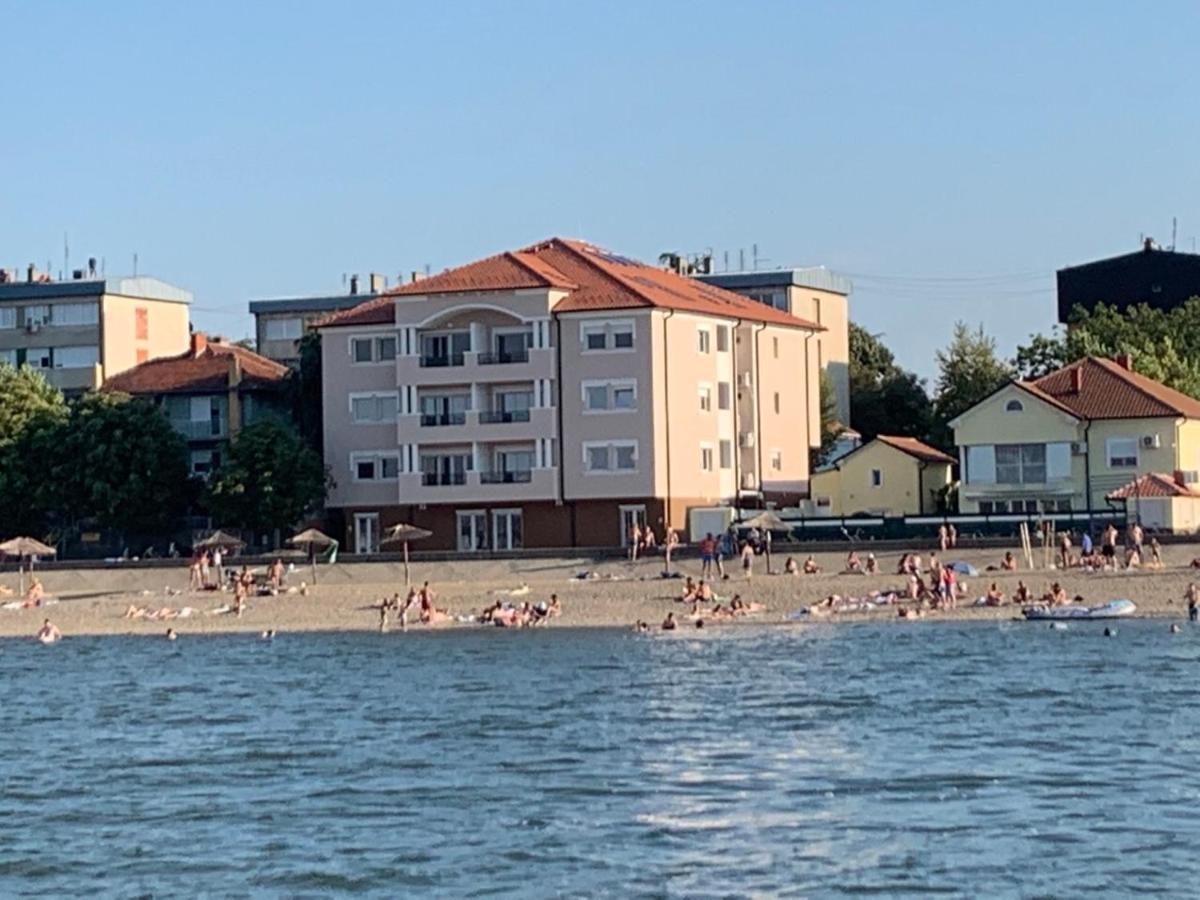 Danubiana Apartments 5 Kladovo Exteriör bild